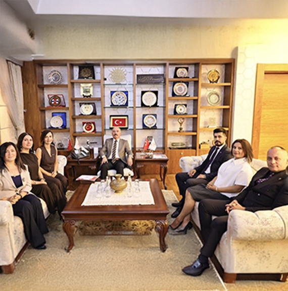 Vali Ali Çalgan, Çorum İş Kadınları Derneği ve ORKASİFED heyetini ağırladı.