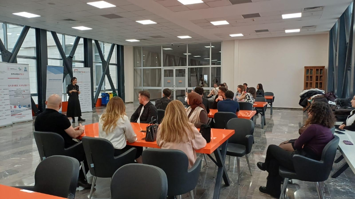 ÇORUM MENTORX CONNECT GİRİŞİMCİLİK VE MENTORLUK EĞİTİMLERİ